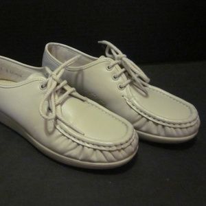 SAS Siesta 8N Lace Up Shoes Bone Moccasin Leather